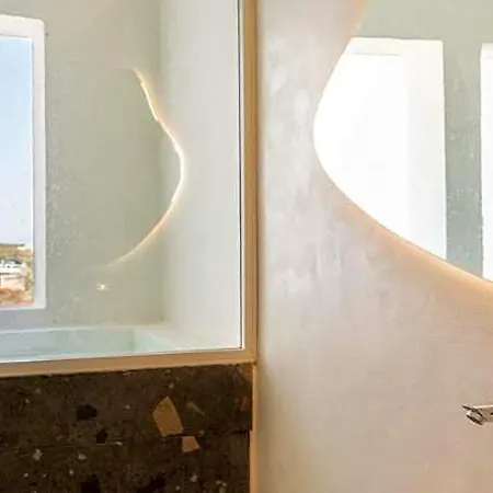 Gazelle Living فندق Santorini Island